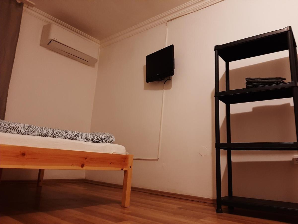 ブダペストApartman Vorosmartyアパートメント エクステリア 写真