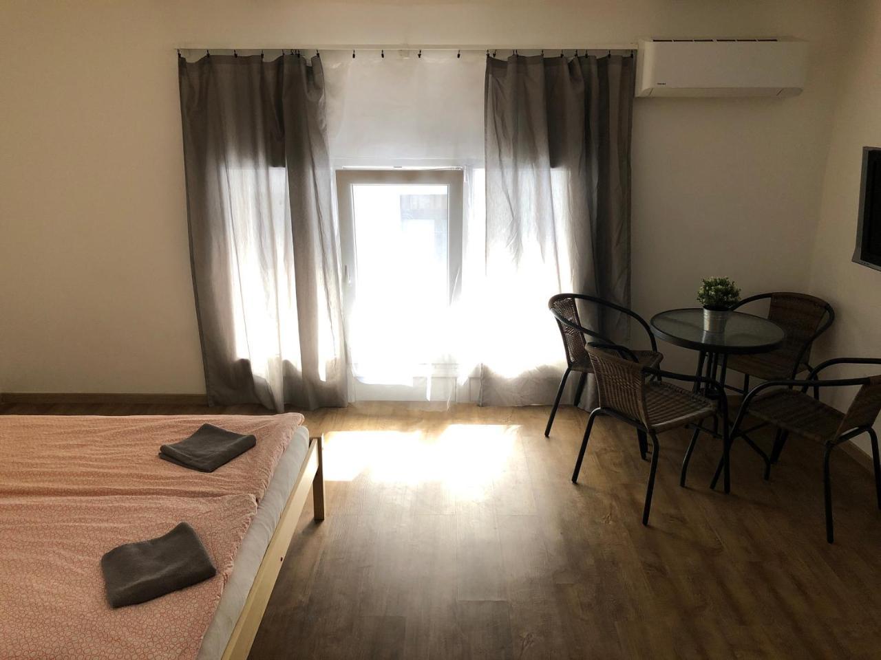 ブダペストApartman Vorosmartyアパートメント エクステリア 写真