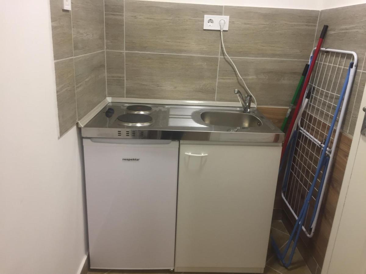 ブダペストApartman Vorosmartyアパートメント エクステリア 写真